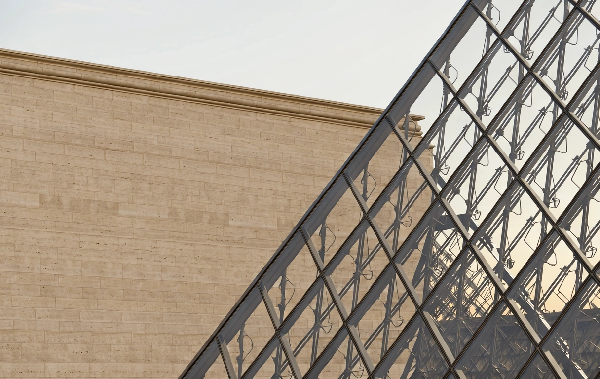 Dettaglio architettonico del Louvre